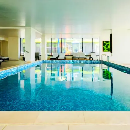 Luxury Family Double Alezzi - Pool & דירה