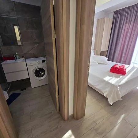 Luxury Family Double Alezzi - Pool & דירה Năvodari